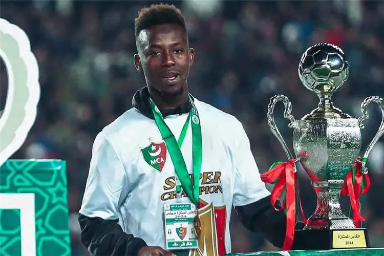 محمد زوجرانا يكشف لـ”بطولات” تفاصيل عرض الزمالك للانضمام إليه هذا الصيف محمد زوجرانا يكشف لـ”بطولات” تفاصيل عرض الزمالك للانضمام إليه هذا الصيف