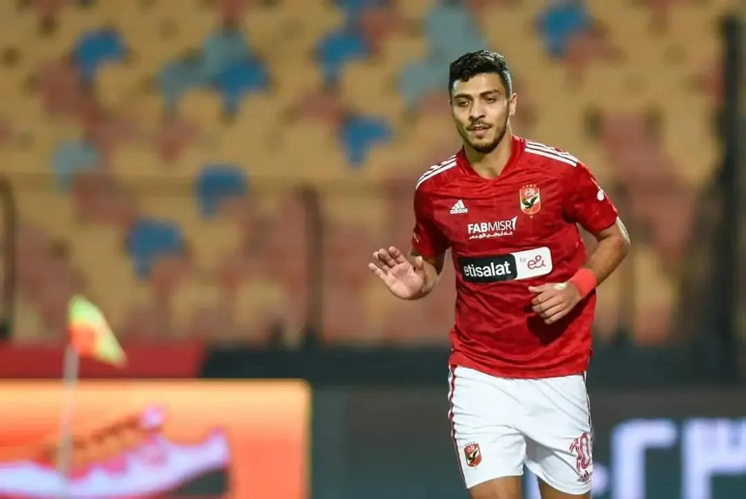 محمد شريف يرجع إلى الأهلي بعد غياب موسمين.. توقيع العقود سيتم خلال ساعات محمد شريف يرجع إلى الأهلي بعد غياب موسمين.. توقيع العقود سيتم خلال ساعات