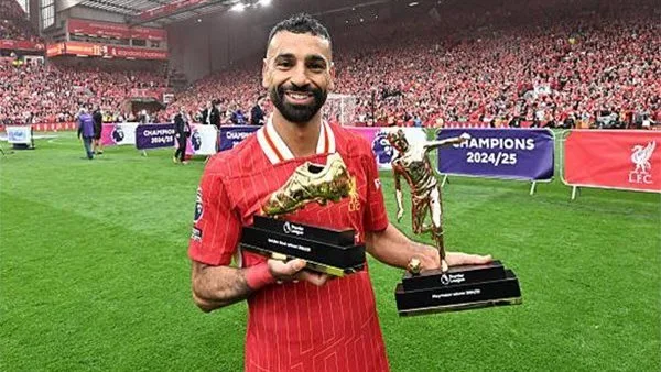 محمد صلاح ضمن “أساطير القدم اليسرى” في العالم محمد صلاح ضمن “أساطير القدم اليسرى” في العالم