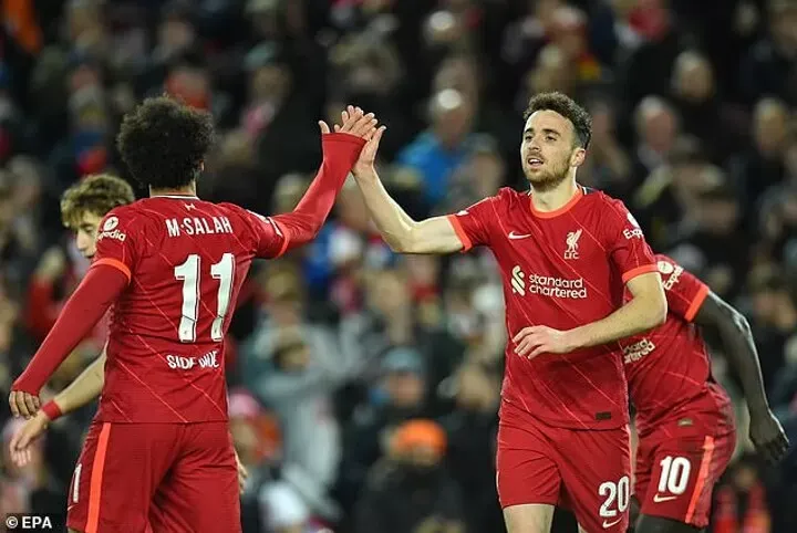 محمد صلاح ينهي إجازته ويعود إلى إنجلترا عقب وفاة جوتا محمد صلاح ينهي إجازته ويعود إلى إنجلترا عقب وفاة جوتا