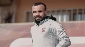 محمد مجدي أفشة يؤدي العمرة وكهربا يعلق على ذلك