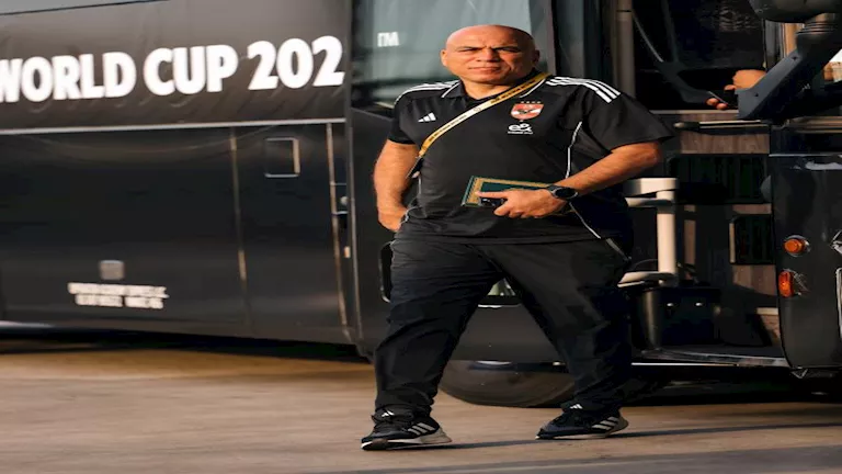 محمد يوسف يسلط الضوء على تفاصيل محادثات الأهلي لتجديد عقد إمام عاشور. محمد يوسف يسلط الضوء على تفاصيل محادثات الأهلي لتجديد عقد إمام عاشور.