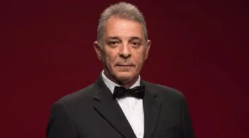 محمود حميدة يُذهل الجمهور بتكريم محيي إسماعيل خلال افتتاح المهرجان القومي للمسرح