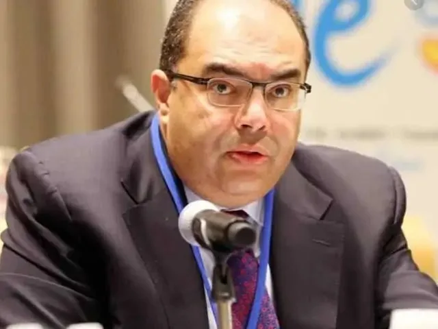محمود محيي الدين: تخطي أزمة الديون وتحقيق التنمية يتطلب التركيز على الداخل… والتمويل المحلي هو الحل للخروج من الأزمة.