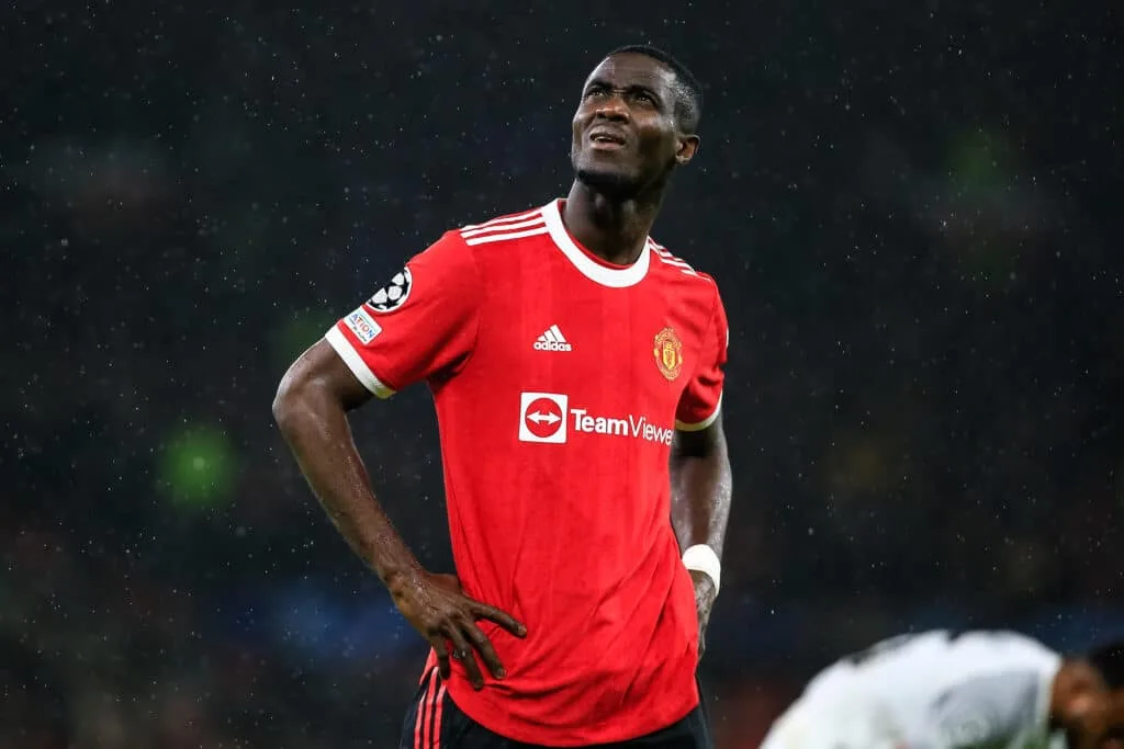 مدافع مانشستر يونايتد الأسبق يوشك على الانتقال إلى دوري روشن مدافع مانشستر يونايتد الأسبق يوشك على الانتقال إلى دوري روشن