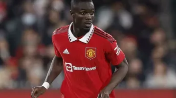 مدافع مانشستر يونايتد السابق ينضم إلى فريق جديد في الدوري السعودي الصاعد.