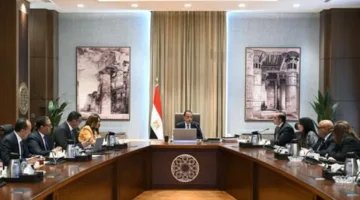 مدبولي: الحكومة تسعى لتوفير الطمأنينة للمستأجرين وستوفر بدائل متاحة لهم
