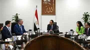 مدبولي: الحكومة مصممة على تعزيز استثمارات «شل» العالمية وتسوية مستحقات الشركاء الأجانب في قطاع البترول.