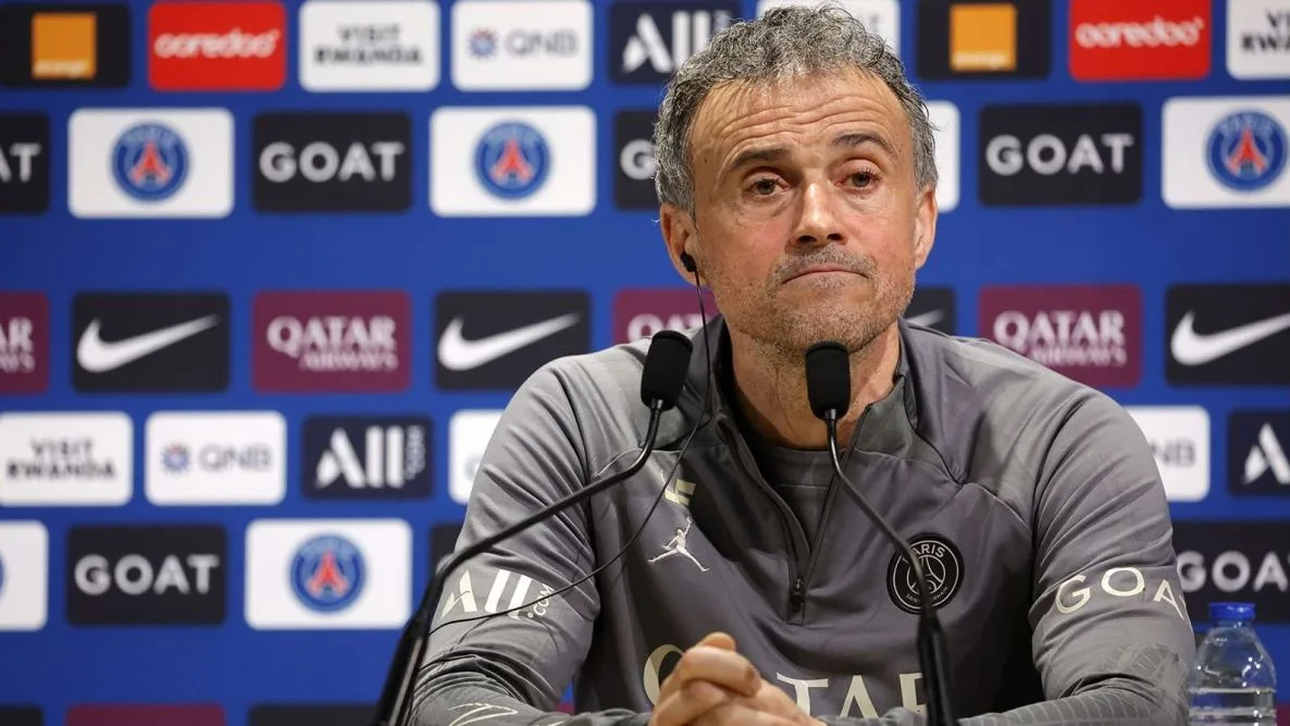مدرب باريس يواجه ريال مدريد: أنا مشجع لبرشلونة ومبابي أصبح جزءًا من الماضي