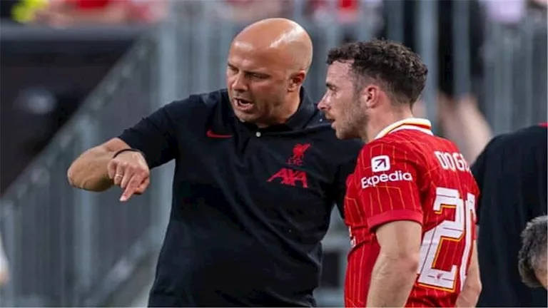 مدرب ليفربول يعلق لأول مرة على وفاة دييجو جوتا في بيان مؤثر مدرب ليفربول يعلق لأول مرة على وفاة دييجو جوتا في بيان مؤثر