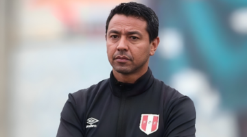 مدرب منتخب باكستان الجديد هو نجم سابق لنادي نيوكاسل