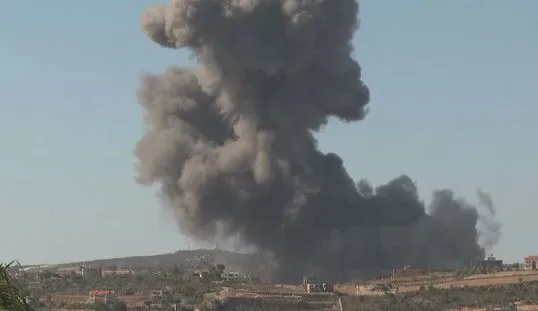 غارة إسرائيلية تؤدي إلى مقتل شخص في منطقة صور بجنوب لبنان غارة إسرائيلية تؤدي إلى مقتل شخص في منطقة صور بجنوب لبنان