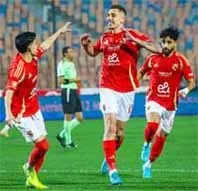 مدير الكرة السابق في الأهلي يرد على طلب إمام عاشور بالمساواة مع زيزو