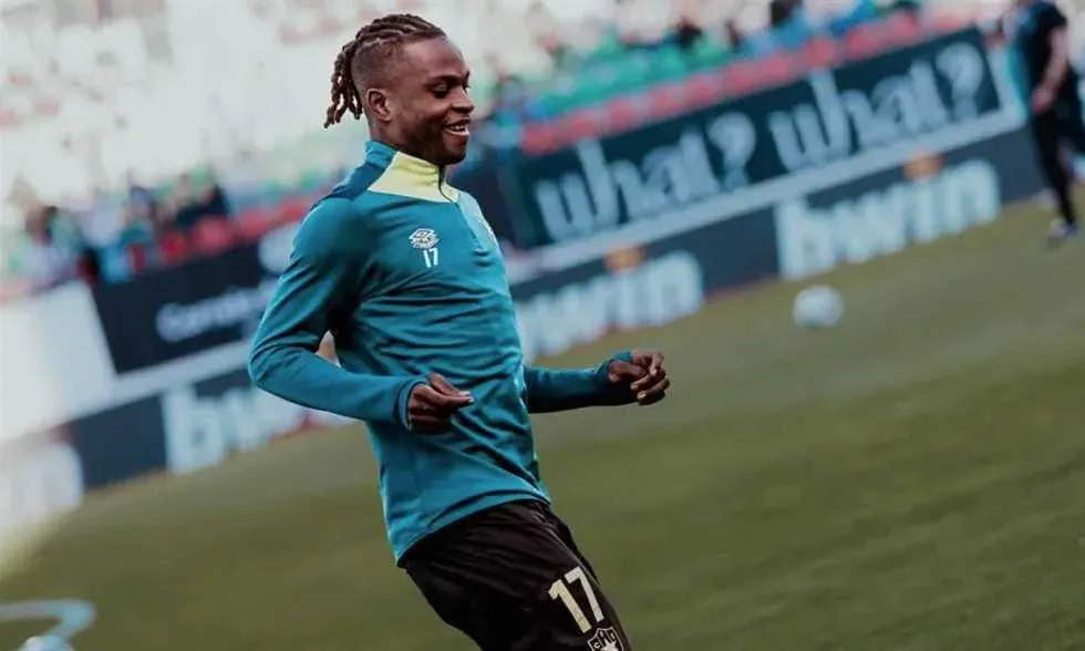 مدير تعاقدات أستريلا يوضح تفاصيل معاناة بانزا مع الكوليسترول وشرط الزمالك لإتمام الصفقة