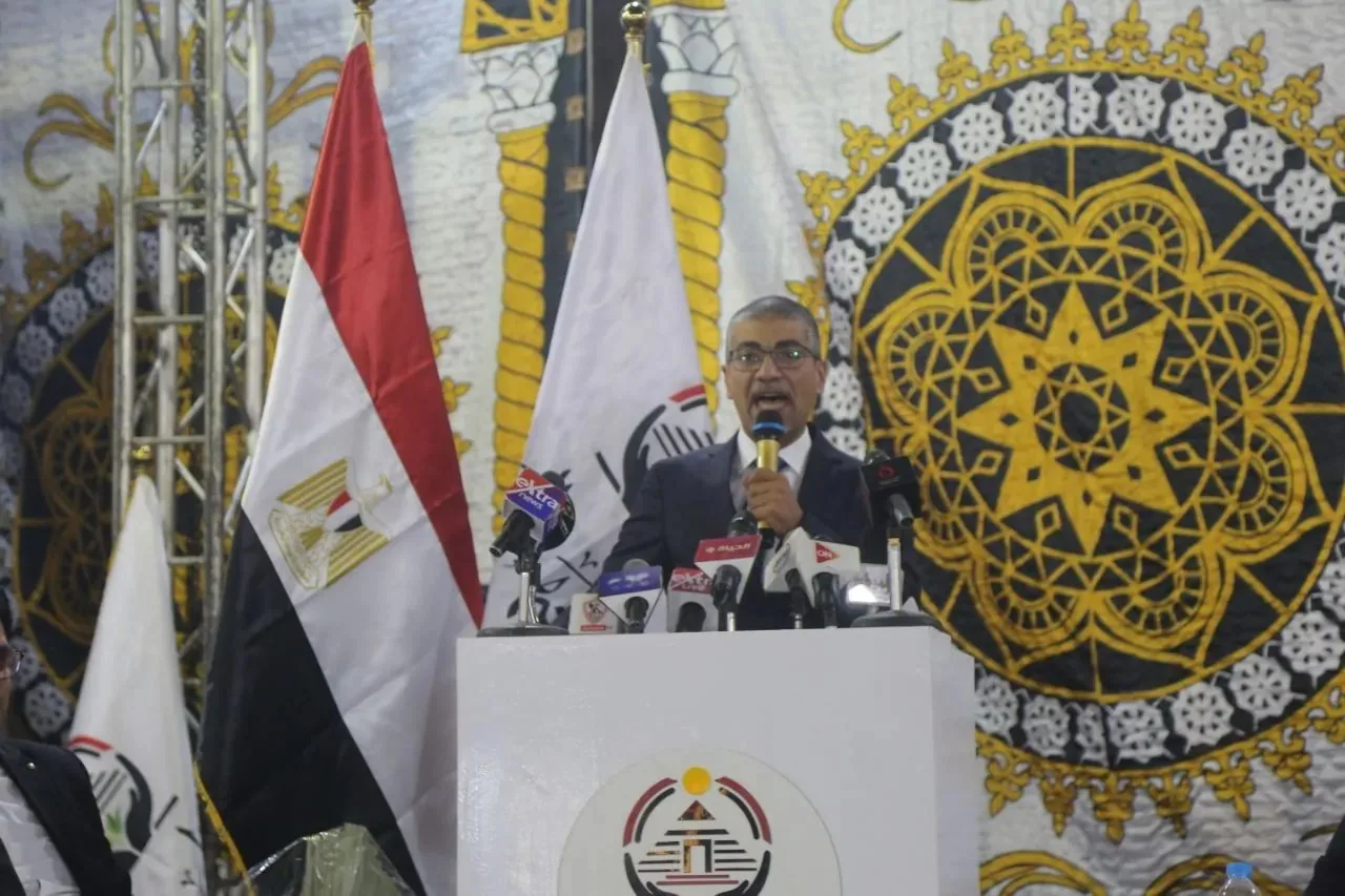 مرشح “الجبهة الوطنية” في المنيا: الحزب بدأ انطلاقته القوية، والاعتماد الحقيقي على الشارع والشباب مرشح “الجبهة الوطنية” في المنيا: الحزب بدأ انطلاقته القوية، والاعتماد الحقيقي على الشارع والشباب