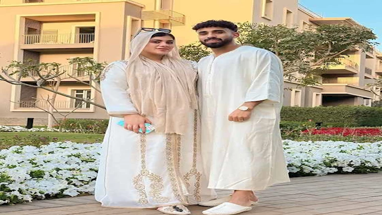 مروان عطية وزوجته في احتفالية سبوع ابن شقيقته مروان عطية وزوجته في احتفالية سبوع ابن شقيقته