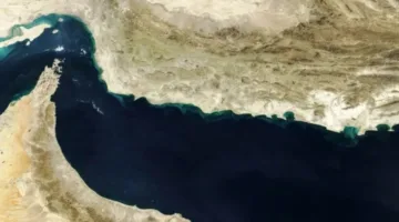 مسؤولان أمريكيان: إيران حظرت مضيق هرمز بعد الهجوم الإسرائيلي