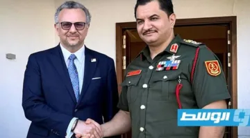 مستشار ترامب يتباحث مع صدام حفتر حول مساعي دمج الجيش والجهات الأساسية في ليبيا
