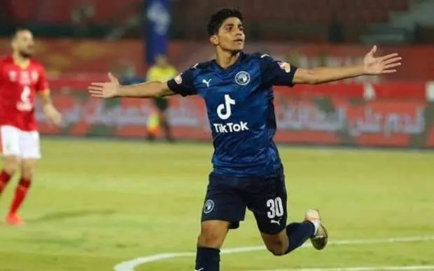 مستقبل إبراهيم عادل: عرض إماراتي يبدد قلق بيراميدز واللاعب يرفضه