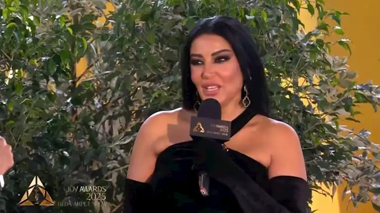 “مشاعر لا تتكرر”.. سمية الخشاب ترسل رسالة إلى شيرين عبدالوهاب “مشاعر لا تتكرر”.. سمية الخشاب ترسل رسالة إلى شيرين عبدالوهاب