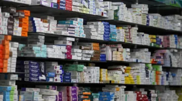 مشروع قانون لتنظيم مهنة الصيادلة يفرض قواعد صارمة على تسويق الأدوية