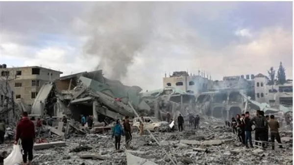 مصادر طبية: 45 قتيلاً جراء غارات إسرائيلية على غزة منذ صباح اليوم مصادر طبية: 45 قتيلاً جراء غارات إسرائيلية على غزة منذ صباح اليوم