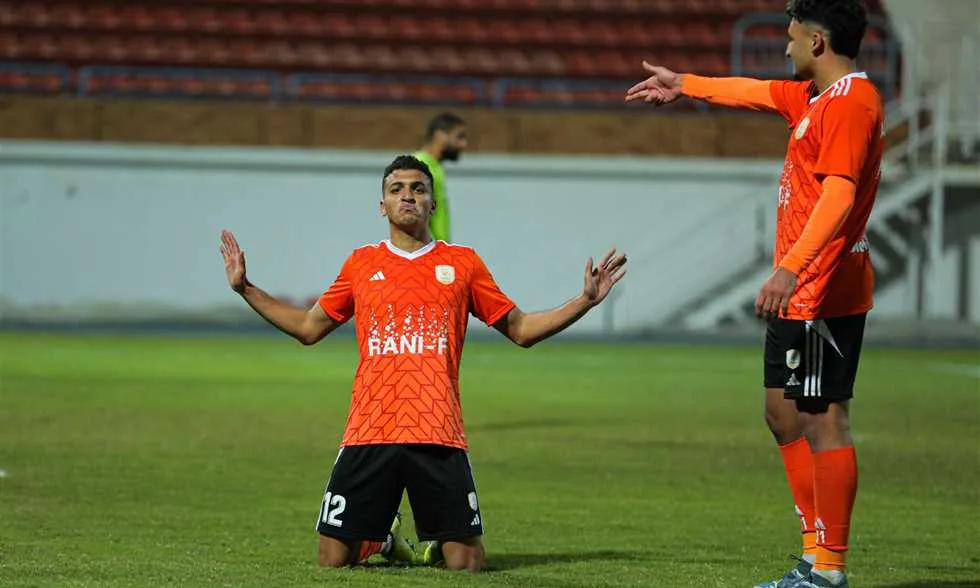 مصدر داخل الزمالك: ستحصل النادي على 15% من صفقة انتقال ياسين مرعي إلى الأهلي مصدر داخل الزمالك: ستحصل النادي على 15% من صفقة انتقال ياسين مرعي إلى الأهلي
