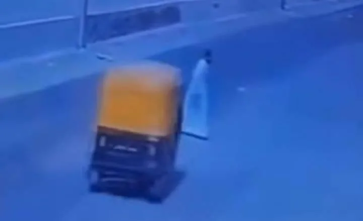 مصر: arrest of a driver who killed an elderly man on camera and fled (video) مصر: arrest of a driver who killed an elderly man on camera and fled (video)