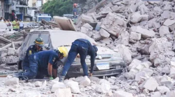 مصر: انهيار عقار العطارين يسفر عن وفاة شخص وإصابة 5 آخرين في الإسكندرية