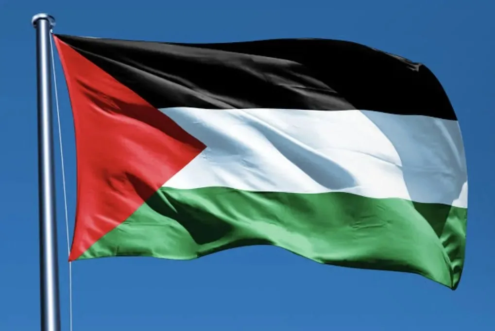 مصر ترحب بإعلان رئيسي وزراء كندا ومالطا نية بلديهما الاعتراف بفلسطين كدولة. مصر ترحب بإعلان رئيسي وزراء كندا ومالطا نية بلديهما الاعتراف بفلسطين كدولة.