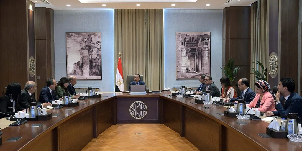 مصر تطلق حملة جديدة لتحسين سلامة الطرق.. و”مدبولي” يحذر المتهاونين في الأرواح مصر تطلق حملة جديدة لتحسين سلامة الطرق.. و”مدبولي” يحذر المتهاونين في الأرواح