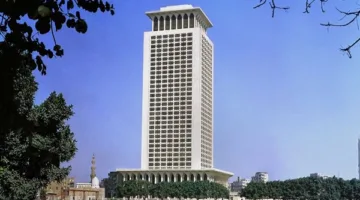 مصر تعبر عن ترحيبها بقرار الولايات المتحدة رفع مستوى توصيات السفر إلى القاهرة