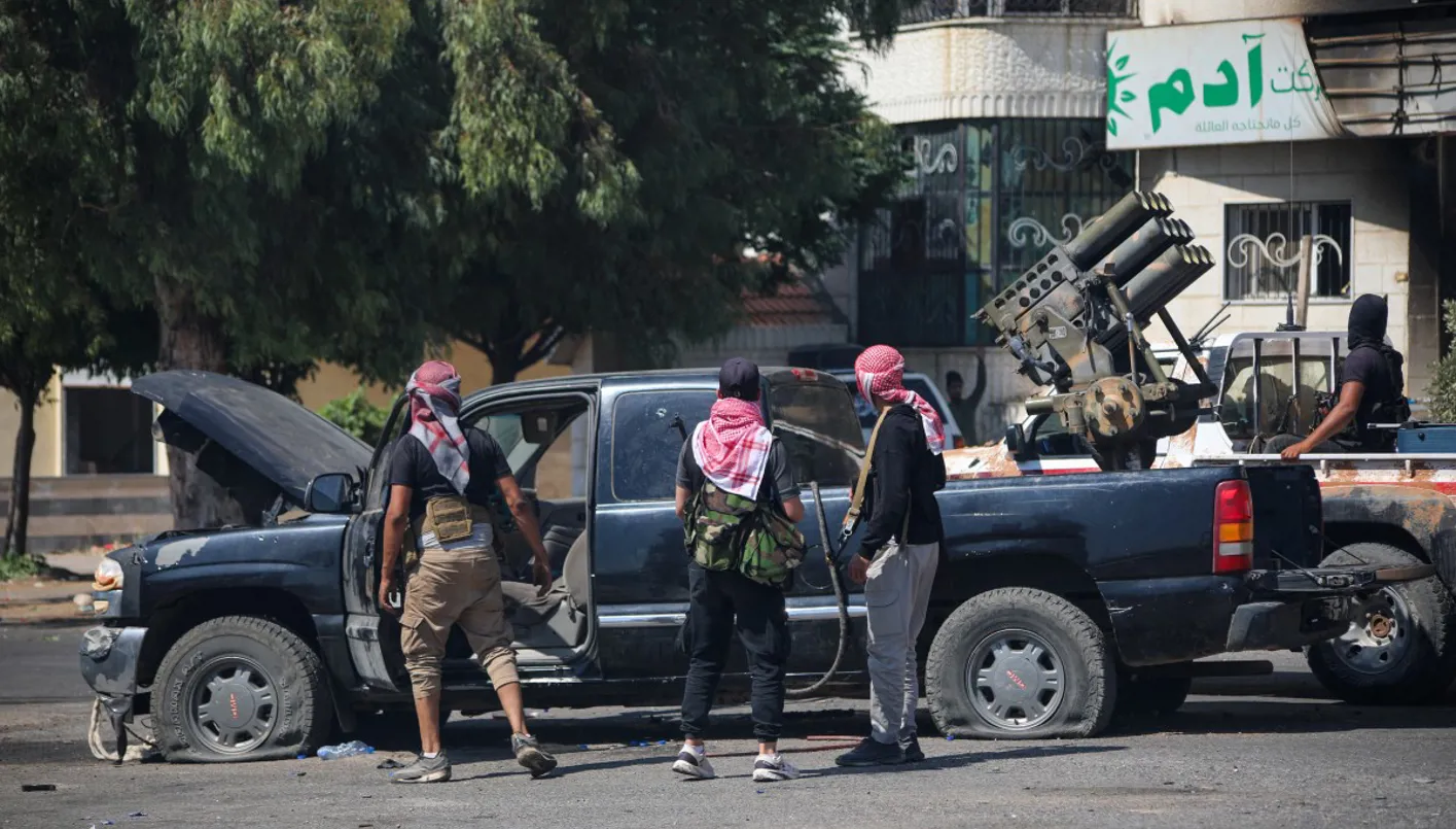 مصرع 940 شخصًا بسبب العنف في السويداء وتعزيز تواجد القوات الإسرائيلية في ريف القنيطرة مصرع 940 شخصًا بسبب العنف في السويداء وتعزيز تواجد القوات الإسرائيلية في ريف القنيطرة