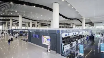 مطار الملك خالد الدولي يتفوق في التزامه بين المطارات السعودية