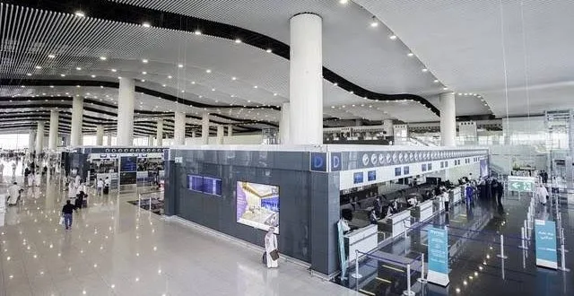 مطار الملك خالد الدولي يتفوق في التزامه بين المطارات السعودية مطار الملك خالد الدولي يتفوق في التزامه بين المطارات السعودية