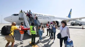 انتعاش قطاع السياحة في مرسى علم.. 35 رحلة جوية اليوم تحمل الآلاف من السياح الأوروبيين