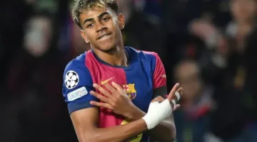 مع حضور ميسي ورونالدينيو.. لامين يامال يستعرض تشكيلته الأسطورية لبرشلونة