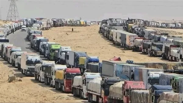 معبر رفح: تدفق المساعدات إلى غزة بفضل الجهود المصرية النشطة