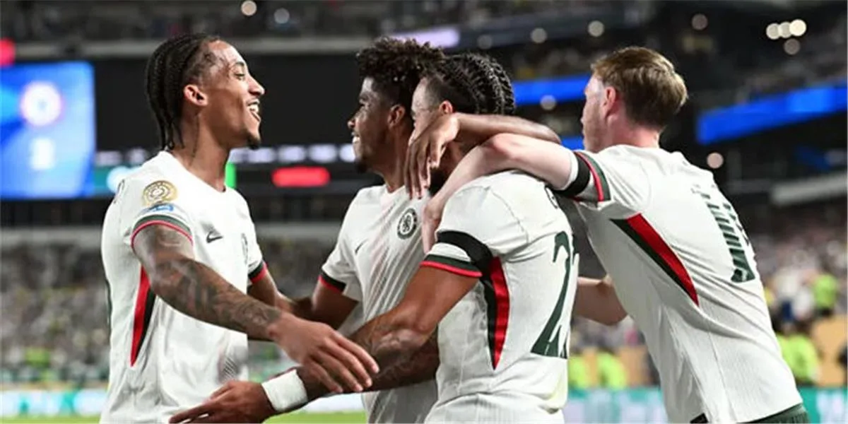 مفاجآت في تشكيلة تشيلسي لمواجهة باريس سان جيرمان في نهائي كأس العالم للأندية مفاجآت في تشكيلة تشيلسي لمواجهة باريس سان جيرمان في نهائي كأس العالم للأندية