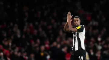 مفاجأة الصيف: إيزاك يوافق على الانتقال إلى نادي الهلال