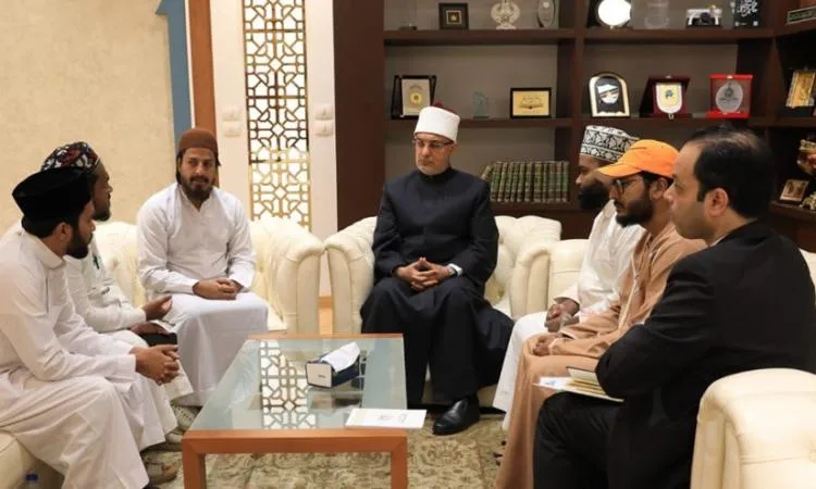 مفتي الجمهورية: توفير الدعم المستدام للهيئات العلمية وإدارات الفتوى في بنجلاديش مفتي الجمهورية: توفير الدعم المستدام للهيئات العلمية وإدارات الفتوى في بنجلاديش