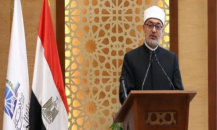 مفتي الجمهورية يبارك وزير المالية بمناسبة حصوله على جائزة “أفضل وزير مالية في إفريقيا” مفتي الجمهورية يبارك وزير المالية بمناسبة حصوله على جائزة “أفضل وزير مالية في إفريقيا”