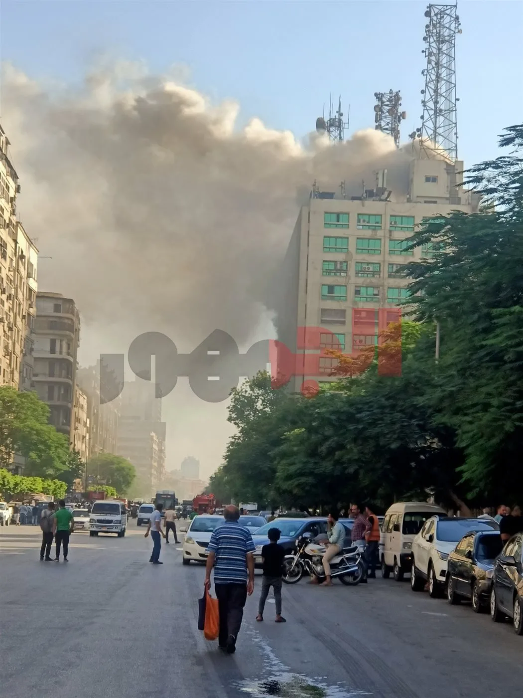 مقاطع فيديو حديثة لحريق سنترال رمسيس في منطقة الأزبكية بالقاهرة