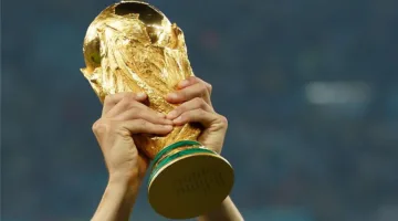 مقترحات جذرية لكأس العالم 2026: نهائي مبكر، 4 أشواط، واستراحة أطول