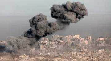 مقتل 26 فلسطينيًا برصاص إسرائيلي بالقرب من مراكز توزيع المساعدات في غزة.