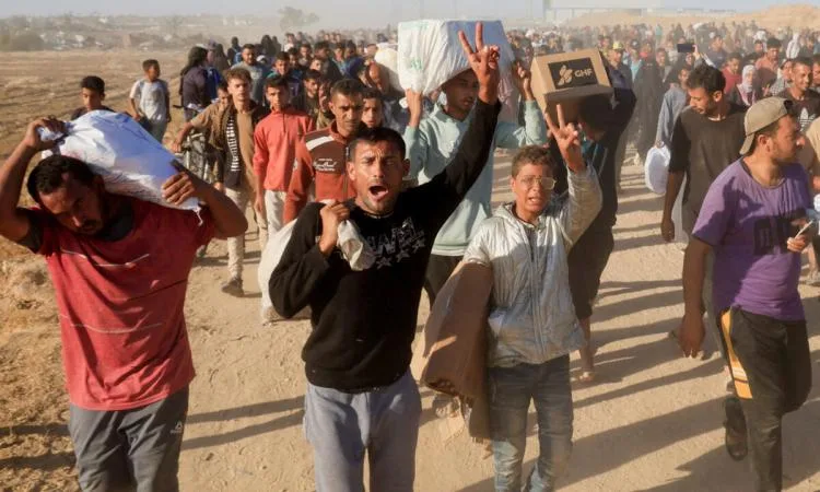 مقتل 3 فلسطينيين برصاص الاحتلال بالقرب من مركز الإغاثة في جنوب غزة