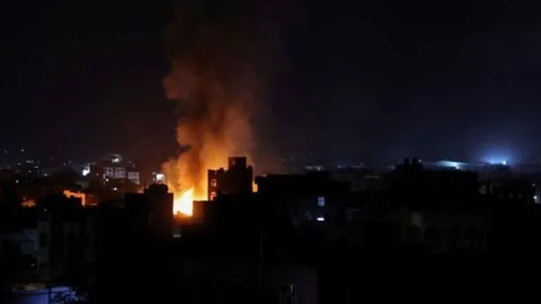 مقتل 4 فلسطينيين جراء غارات جوية للاحتلال الإسرائيلي استهدفت مخيمات نازحين في غزة