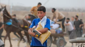 مقتل 8 أفراد بالقرب من مركز توزيع مساعدات في رفح