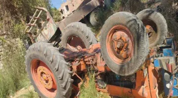 مقتل وإصابة شابين جراء انقلاب جرار زراعي في طريق أبيدوس السياحي بسوهاج