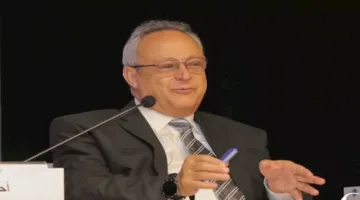 مكتبة الإسكندرية تكرّم المفكر المغربي محمد بن عيسى في معرضها الدولي